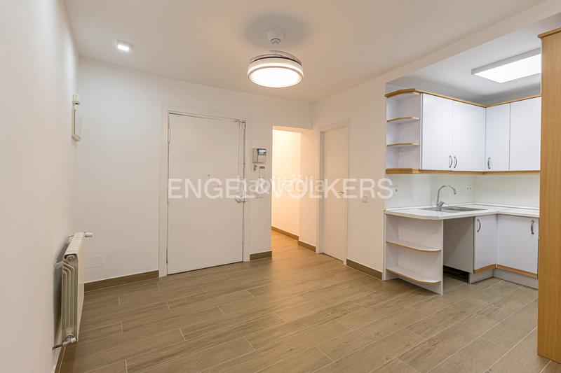 Foto 21c3ea4e-5334-4f13-9ca3-f33a59a9ecdb. Appartement mit heizung in Cortes-Huertas Madrid