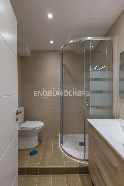 Foto 60a1fe22-80d2-46dc-be23-1968b686fe8e. Appartement mit heizung in Cortes-Huertas Madrid