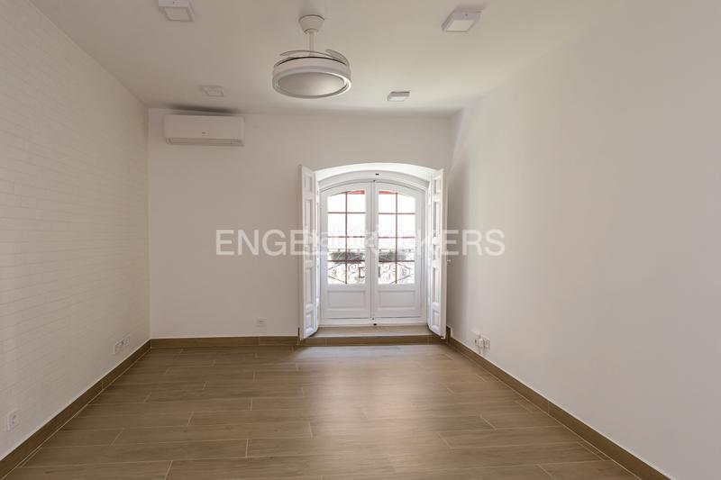 Foto cdc518dc-8a15-4dc9-aedb-8d6afee6294c. Appartement mit heizung in Cortes-Huertas Madrid