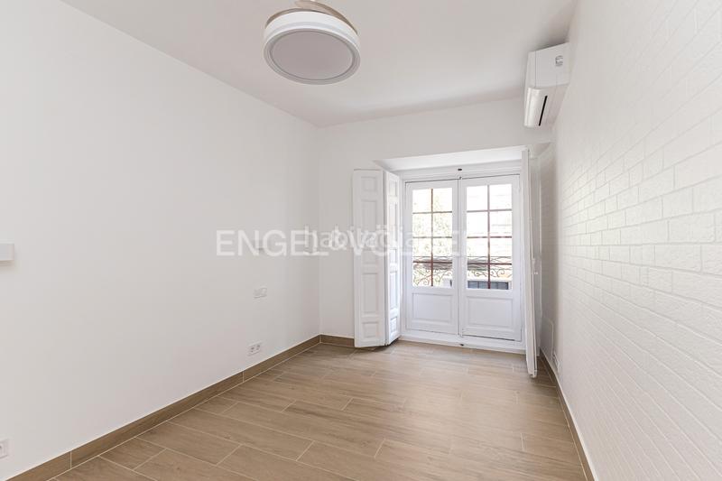 Foto efe91fb5-ccb9-423a-b0bb-227740c4529f. Appartement mit heizung in Cortes-Huertas Madrid