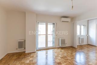Alquiler Apartamento en Quintana. Piso de 2 dormitorios, exterior, terraza y piscina