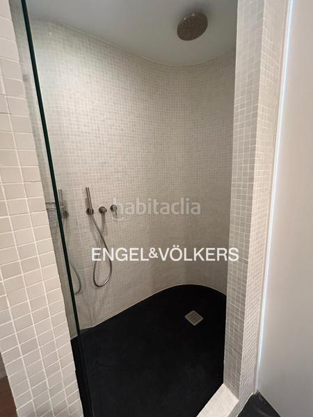 Foto 021240a1-4516-47ba-a462-c281e1acbc98. Dachwohnung mit heizung in Fuente del Berro Madrid