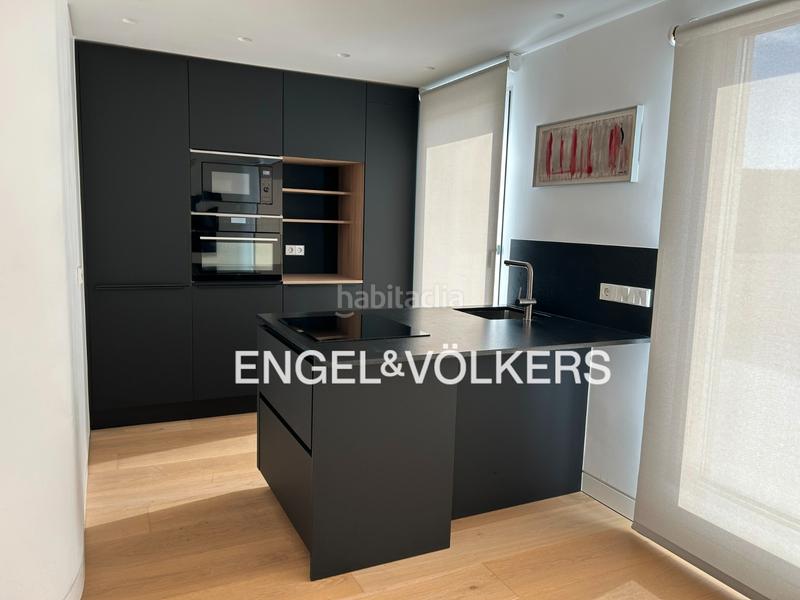 Foto 67a10a04-3646-45c9-8472-7e2359d8fe14. Dachwohnung mit heizung in Fuente del Berro Madrid