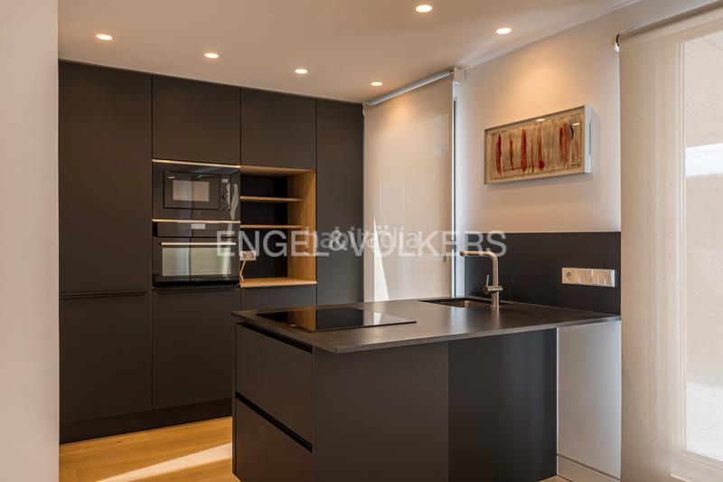 Foto ed4502b0-8dc6-40d8-a4bc-7ea658dda71e. Dachwohnung mit heizung in Fuente del Berro Madrid