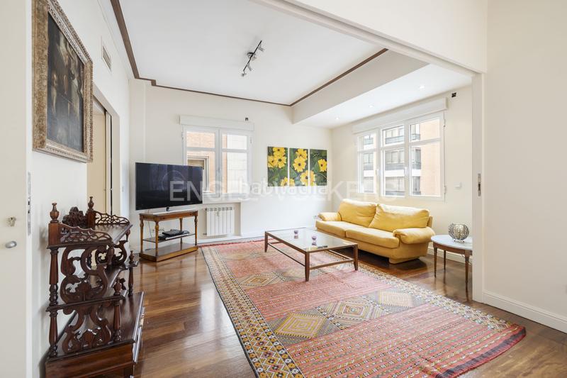 Foto 15d82d0c-e11a-4e5e-99d8-e14b969b7c02. Alquiler apartamento magnífica vivienda de lujo en pintor rosales. se alquila amueblada. en Madrid