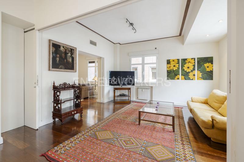 Foto c091219e-4e53-450c-9baa-9867b844afdf. Alquiler apartamento magnífica vivienda de lujo en pintor rosales. se alquila amueblada. en Madrid