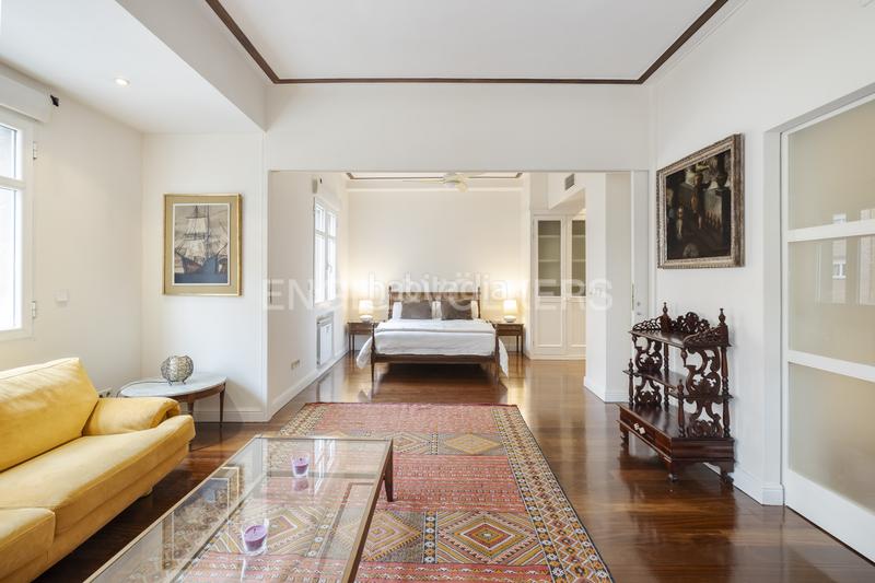 Foto f0a57571-d759-42a7-8213-67233c3c8ff9. Alquiler apartamento magnífica vivienda de lujo en pintor rosales. se alquila amueblada. en Madrid