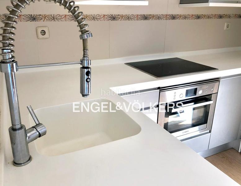 Foto 8b73492c-95f4-4b90-9366-00c0abea1f75. Rent penthouse with heating parking pool in San Crispín-La Estación Consorcio Colmenar Viejo