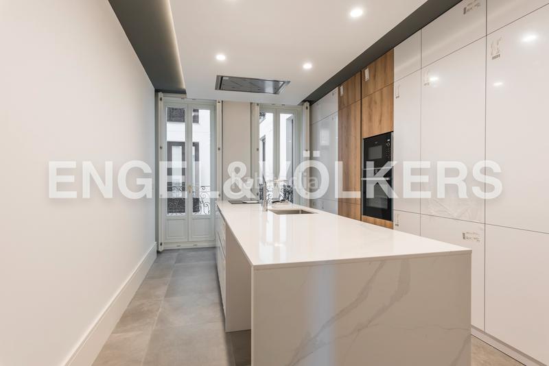 Foto c8dda0f7-b0c9-4489-aa30-dd8d01a52fe6. Lloguer apartament amb calefacció aparcament piscina a Madrid