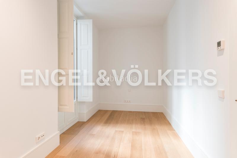 Foto d110b935-04df-4cbf-adeb-a946a7872a29. Location appartement avec chauffage parking piscine dans Madrid