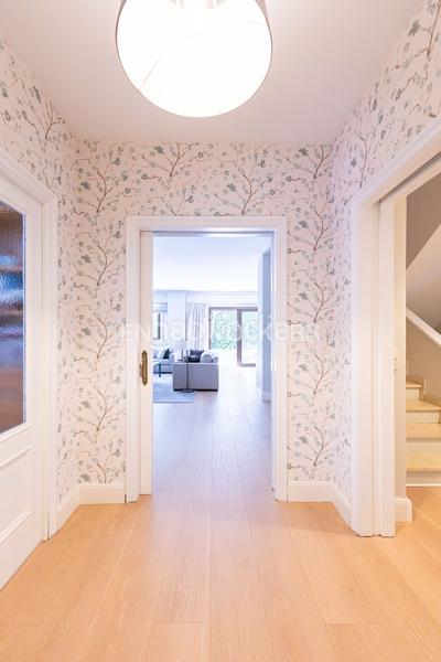 Foto 16b54699-5b1b-4a1a-bc81-285aca766f6f. Casa chalet individual con piscina en el plantío, aravaca, en Madrid