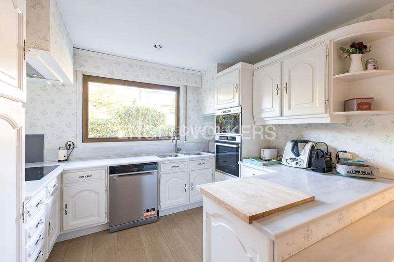 Foto 45fbc5e5-4363-4a9f-b2bb-4093cdbf4cae. Casa chalet individual con piscina en el plantío, aravaca, en Madrid