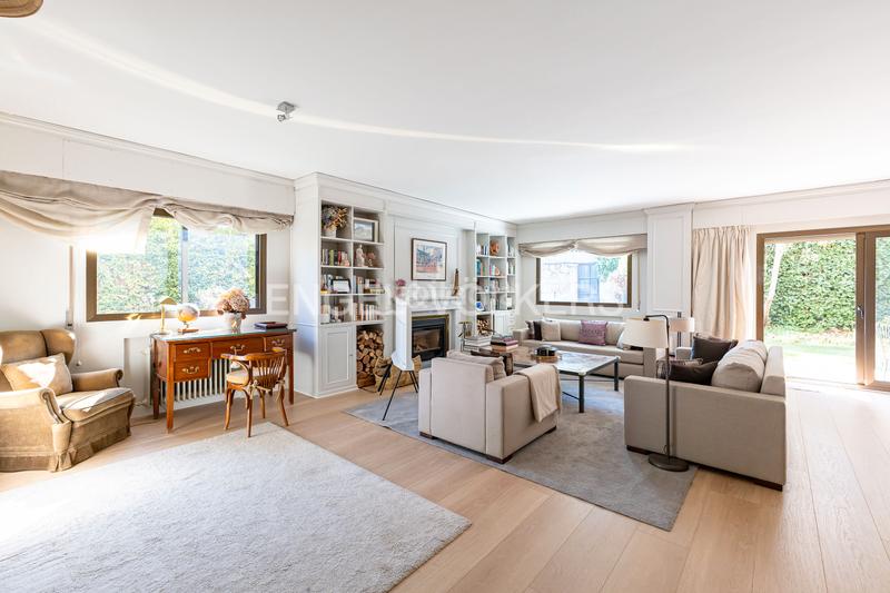 Foto 865cf999-0c71-4040-9523-dff7125c5d1d. Casa chalet individual con piscina en el plantío, aravaca, en Madrid