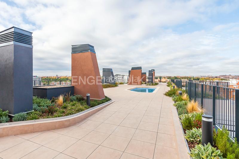 Foto 02e414d9-f278-4883-8da3-52d500bfe6da. Lloguer apartament amb calefacció aparcament piscina a Madrid