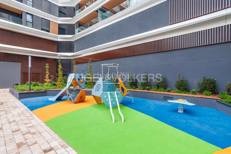 Foto 3b2e4dfe-2ed2-4fe1-a5aa-cc16f1982787. Lloguer apartament amb calefacció aparcament piscina a Madrid