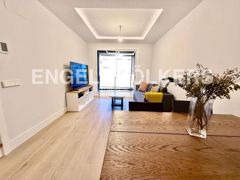 Foto f6c0e35f-9672-49ee-a180-58ce014bb839. Lloguer apartament amb calefacció aparcament piscina a Madrid