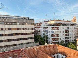 Location Appartement à Castellana. Alto, luminoso y espectacular ubicación, en finca clásica