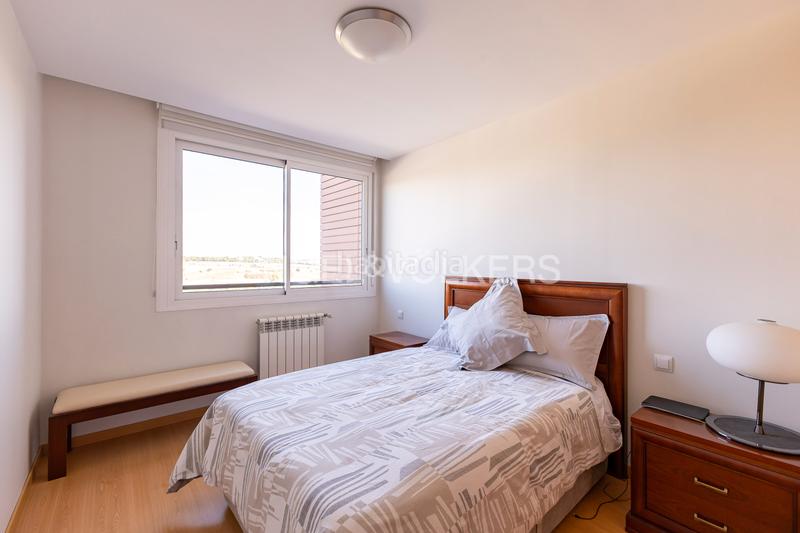 Foto edf6bb89-f69c-4670-b5aa-0171cbea25ee. Appartement avec chauffage parking piscine dans Valdebebas - Valdefuentes Madrid