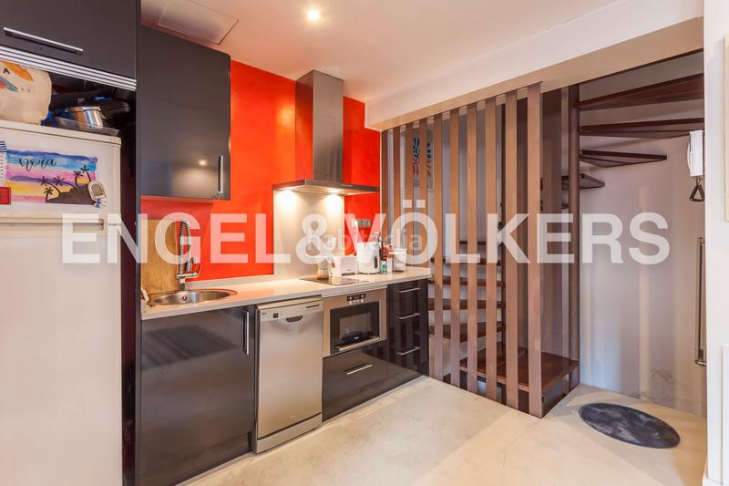 Foto 1e463b77-9ef2-4e62-9e8f-f8d5b971a3a9. Attico con riscaldamento parcheggio in Guindalera Madrid