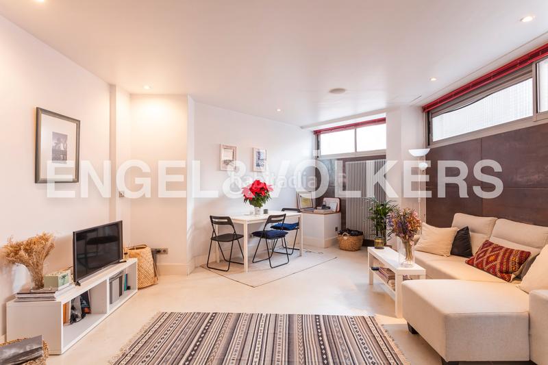 Foto cf3c24e4-0ed2-4302-ab2f-810e00a3fb39. Attico con riscaldamento parcheggio in Guindalera Madrid