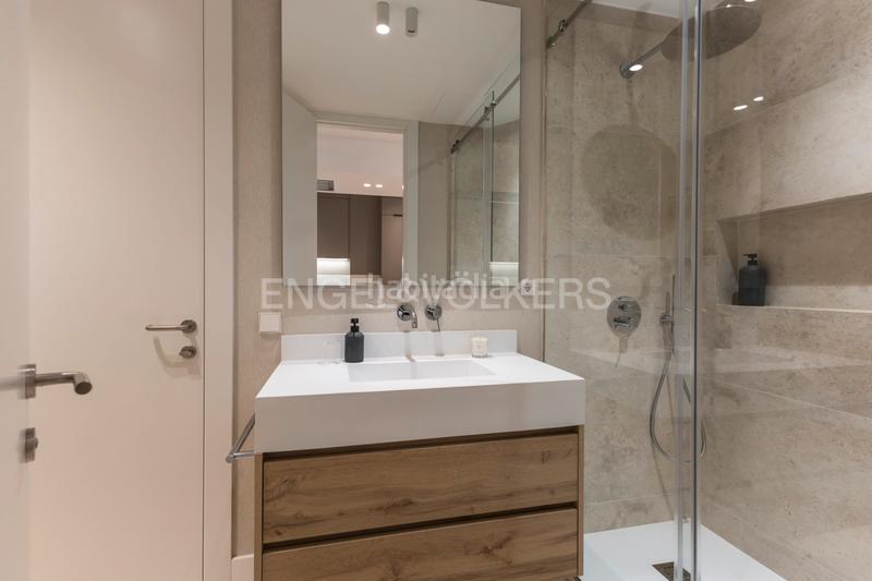 Foto 10b47037-94e5-4f9c-a351-38e68eec565c. Apartament amb calefacció a Lista Madrid