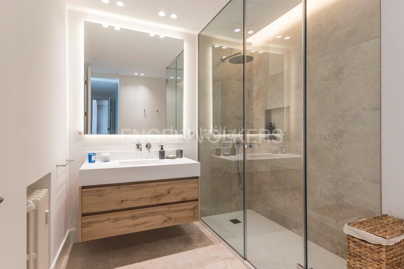 Foto e8a9f998-6c38-489f-80f9-fe9dbdfad41f. Apartament amb calefacció a Lista Madrid