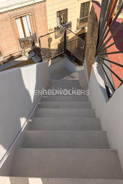 Foto 239e0ab9-735e-4671-96d7-c5d182f44afd. Appartement mit heizung in Cortes-Huertas Madrid