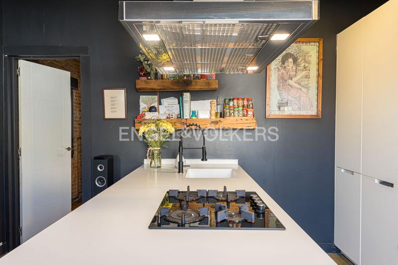 Foto 4a3f0549-e992-48f9-bed1-5fc88ee983dc. Appartement mit heizung in Cortes-Huertas Madrid