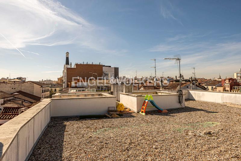 Foto efeda7ba-eb81-46ec-be53-5667773e53a1. Appartement mit heizung in Cortes-Huertas Madrid