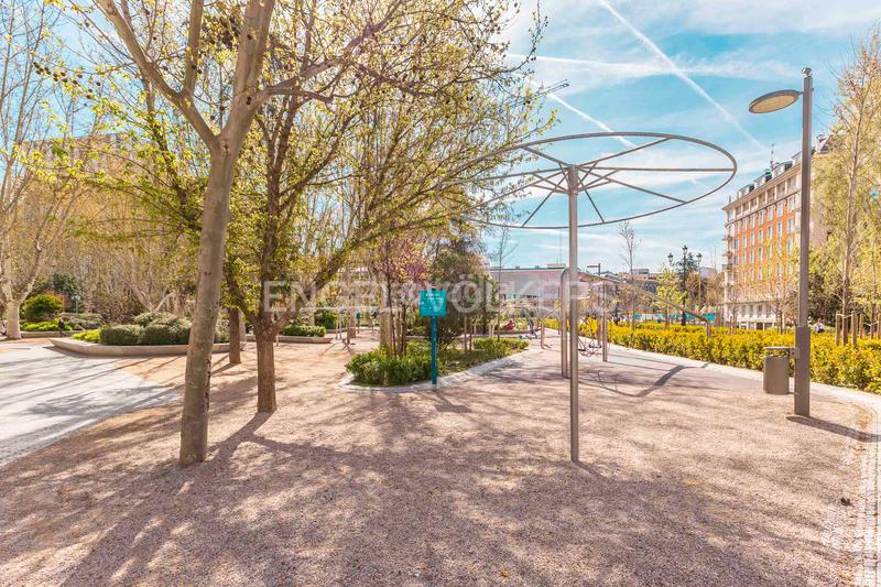 Foto a1adef28-50e5-41b9-a788-184c92f81340. Lloguer apartament amb calefacció a Argüelles Madrid