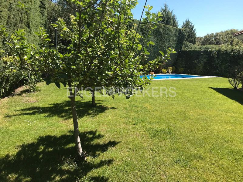 Foto 663f7fc2-68df-4744-94db-77bfa4dc7f58. Maison avec chauffage parking piscine dans El Cantizal Rozas de Madrid (Las)