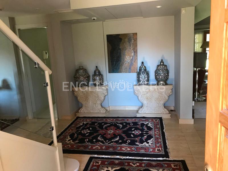 Foto 88ccee3f-12a0-46f7-b115-f97675570f3c. Maison avec chauffage parking piscine dans El Cantizal Rozas de Madrid (Las)