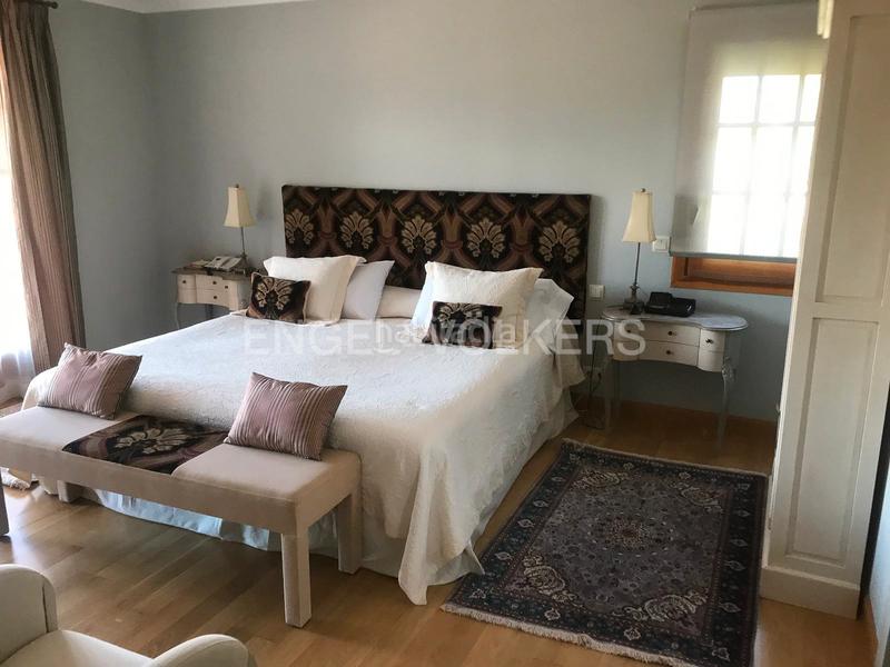 Foto d9864643-002a-4346-a2cf-0ce111fb36be. Maison avec chauffage parking piscine dans El Cantizal Rozas de Madrid (Las)