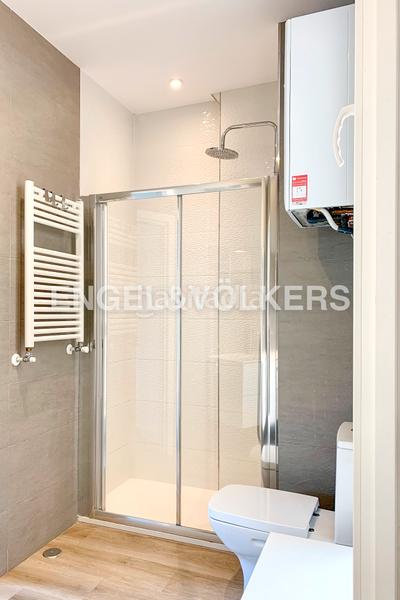 Foto 46fc03b0-b290-4220-b020-ccd6eb1cb4b9. Miete appartement mit heizung in Ríos Rosas-Nuevos Ministerios Madrid