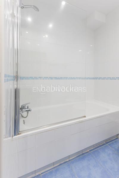 Foto 95b0fdc0-39c5-4266-a296-bd0a02b5e362. Alquiler apartamento amplio piso con garaje en alquiler en salamanca en Madrid