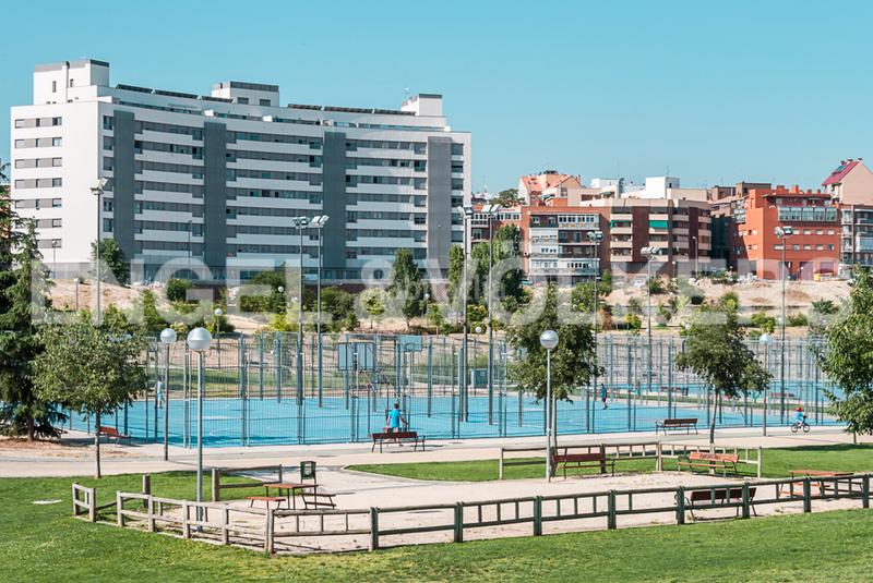 Foto b8e52a8d-8ad2-441b-8e14-bb516ca1d69e. Piccolo appartamento con riscaldamento in Valdeacederas Madrid