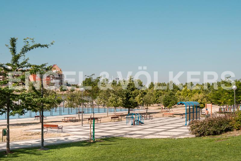 Foto cf97d35b-c399-4e02-a77b-b149cbf29c66. Piccolo appartamento con riscaldamento in Valdeacederas Madrid