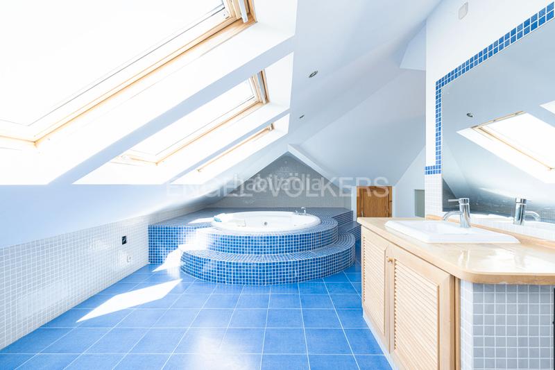 Foto 3f506ac2-6cc1-4ca5-9226-7242206755ff. Maison avec chauffage piscine dans Fontenebro-Altavista Collado Villalba