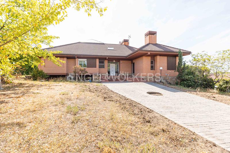 Foto 72d2f1e4-9d95-4f2f-bfdf-33482914708e. Maison avec chauffage piscine dans Fontenebro-Altavista Collado Villalba