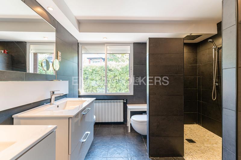 Foto 77d15f7d-7741-49a6-a169-0cd22039d8a5. Maison avec chauffage piscine dans Fontenebro-Altavista Collado Villalba