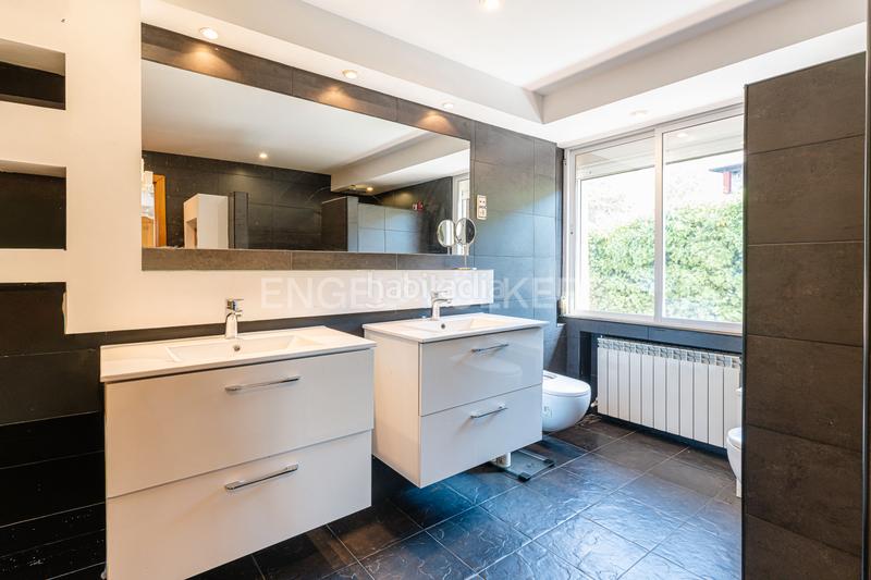 Foto a139bb2d-bab4-4912-a2d0-29b5c15efac4. Maison avec chauffage piscine dans Fontenebro-Altavista Collado Villalba