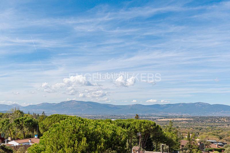 Foto d7db3303-07ce-46b4-bc49-4c3ae33bde54. Maison avec chauffage piscine dans Fontenebro-Altavista Collado Villalba