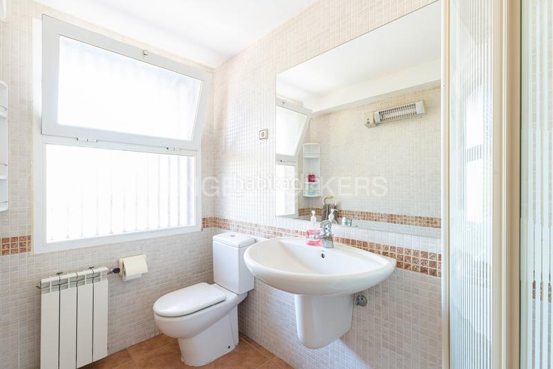 Foto d88d59fc-41b1-43c4-8b5e-08a01df6965b. Maison avec chauffage piscine dans Fontenebro-Altavista Collado Villalba