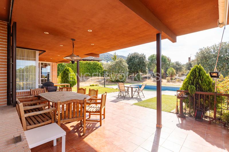 Foto fab5b47f-3db7-4896-bd36-5b5c77020439. Maison avec chauffage piscine dans Fontenebro-Altavista Collado Villalba