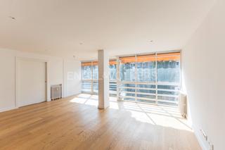Lloguer Apartament a Nueva España. Luminoso piso familiar en nueva españa con piscina y garaje