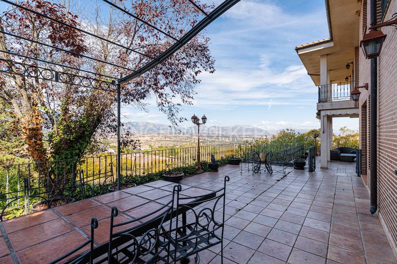 Foto 08ad70d0-cf9d-4d05-940c-0a702ff497ba. Maison avec chauffage parking piscine dans Soto del Real