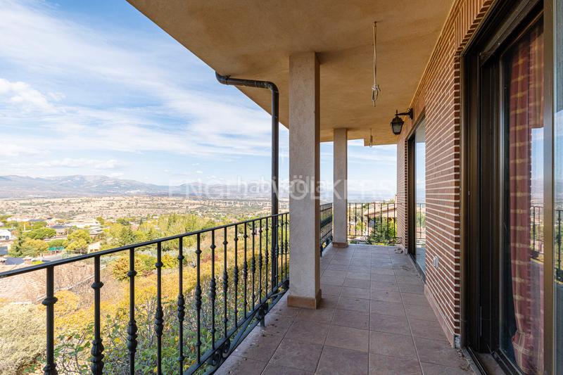 Foto 94cd7654-4864-468e-ab95-750153d4194e. Maison avec chauffage parking piscine dans Soto del Real