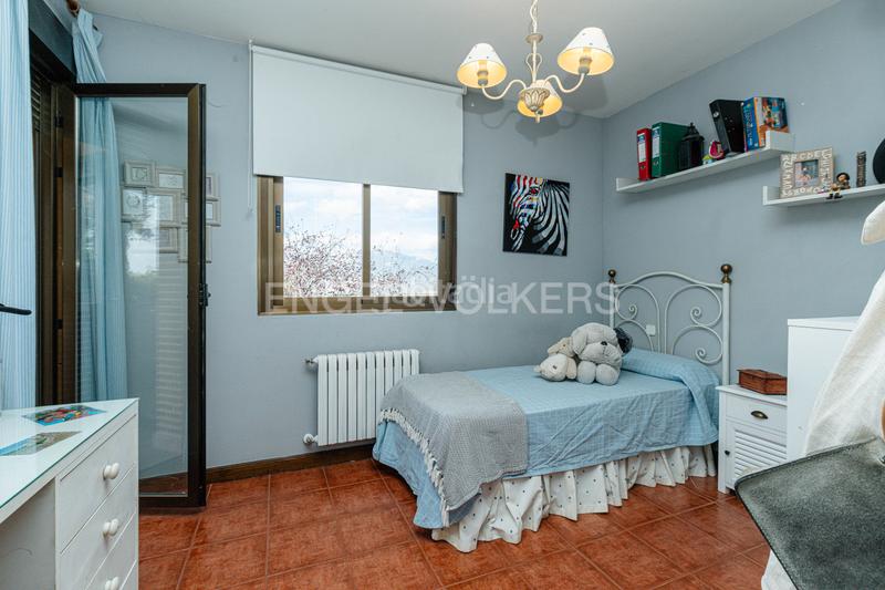 Foto a5ae978b-b136-4486-aa84-932eeda99be5. Maison avec chauffage parking piscine dans Soto del Real