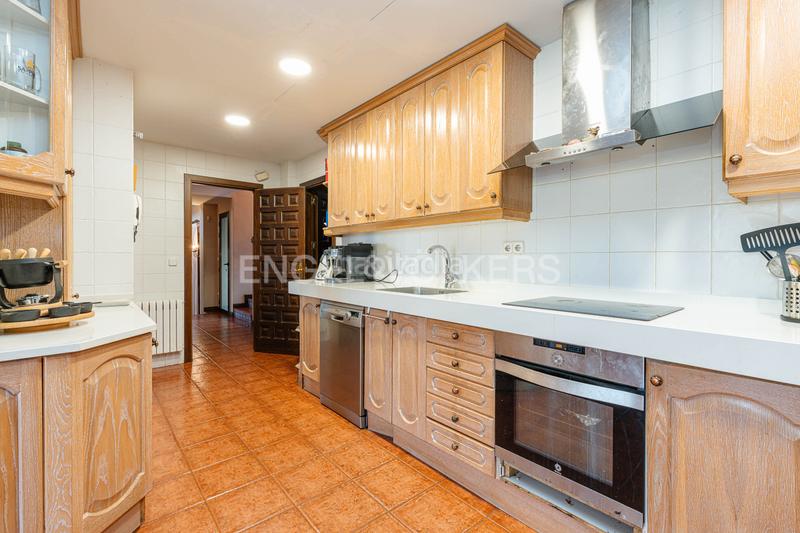 Foto a91474f3-bc92-422f-943f-ef121c4b5e8b. Maison avec chauffage parking piscine dans Soto del Real