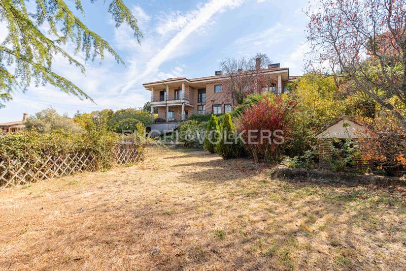 Foto b2cd40bc-9a53-4819-a6cc-def2776dc8e8. Maison avec chauffage parking piscine dans Soto del Real